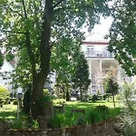 Garden 3*