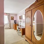 Hotel Garden Boleslawiec (Lower Silesia)