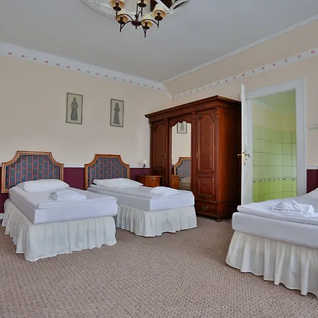 Hotel Garden Boleslawiec (Lower Silesia)