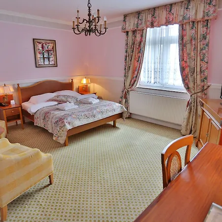 Garden 3* Boleslawiec (Lower Silesia)