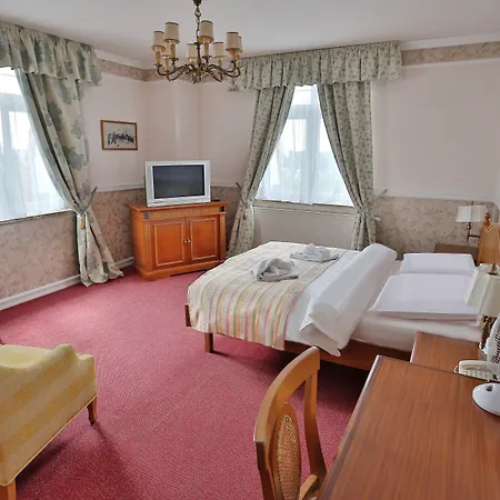 Ξενοδοχείο Garden 3*