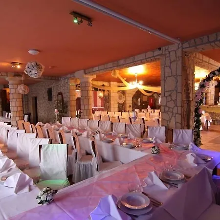 Garden فندق