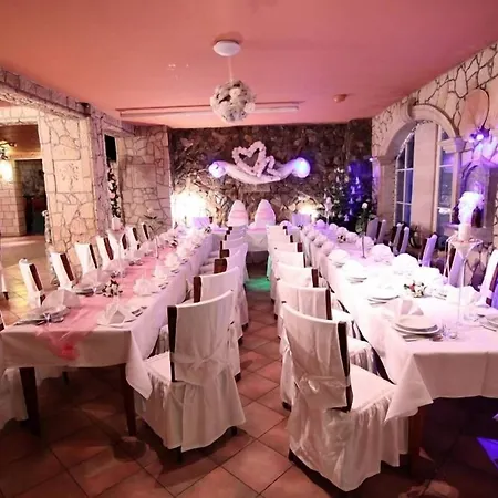 Garden 3* Boleslawiec (Lower Silesia)