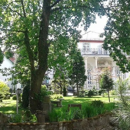 Garden 3*