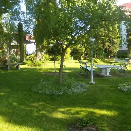 Garden Ξενοδοχείο 3*