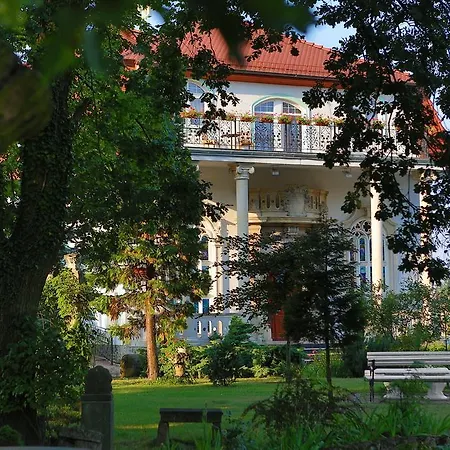 Ξενοδοχείο Garden Boleslawiec (Lower Silesia)