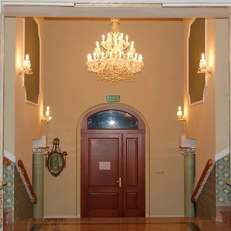 Garden Hotel 3*