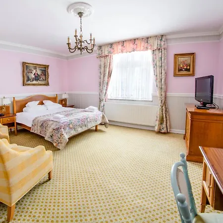 Garden 3* Boleslawiec (Lower Silesia)