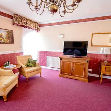 Garden Hotel