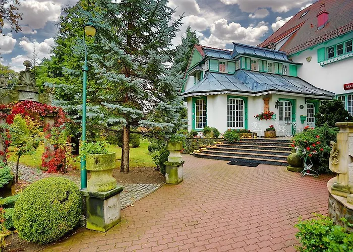 Hotel Garden Boleslawiec (Lower Silesia)