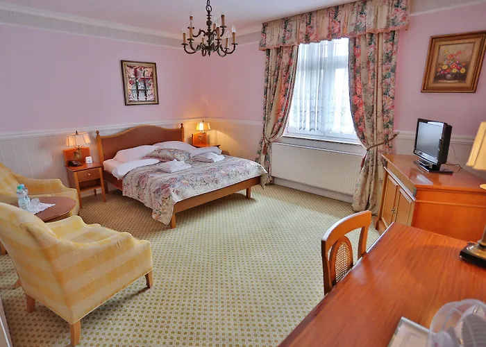 Garden 3* Boleslawiec (Lower Silesia)