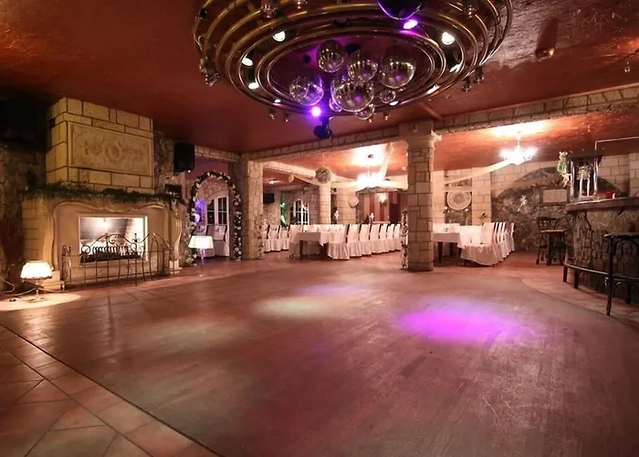 Hotel Garden Boleslawiec (Lower Silesia)